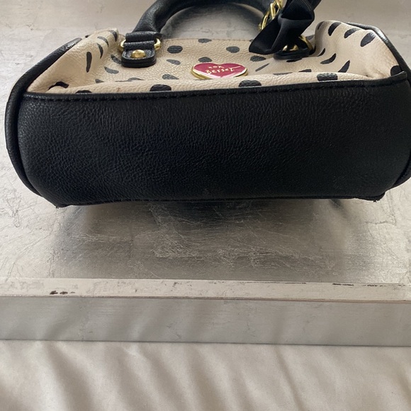 Betsy Johnson Bag - Picture 6 of 7
